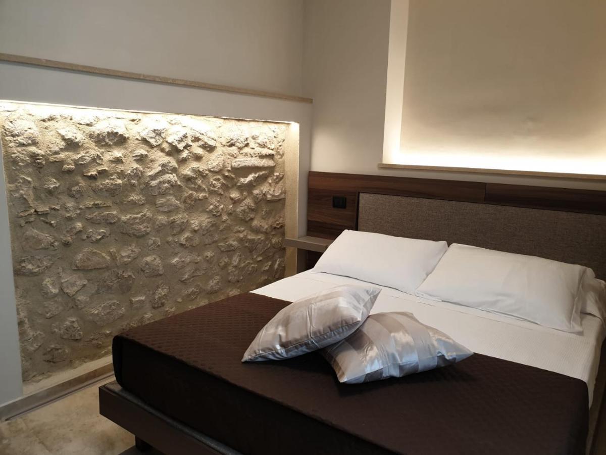 Destasu' Bed And Wellness Hotell Castel del Monte  Exteriör bild