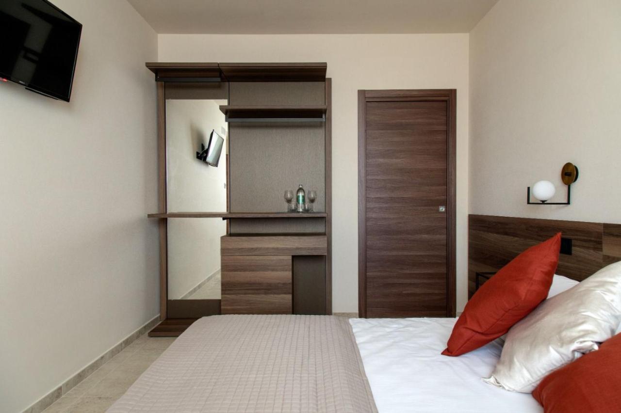 Destasu' Bed And Wellness Hotell Castel del Monte  Exteriör bild